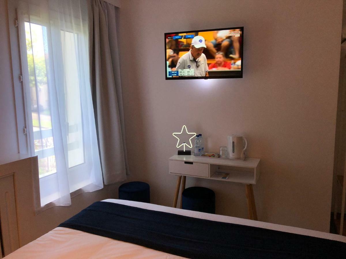 Hotel Du Lac D'Arjuzanx Ngoại thất bức ảnh